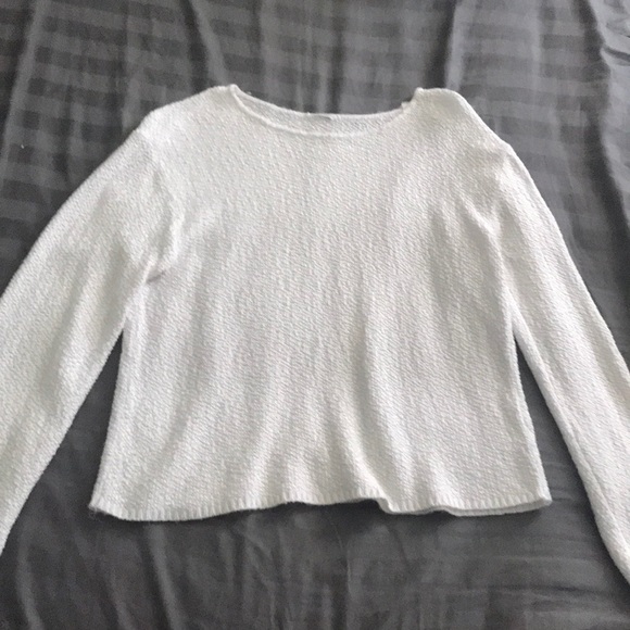 White knit sweater - Picture 1 of 3